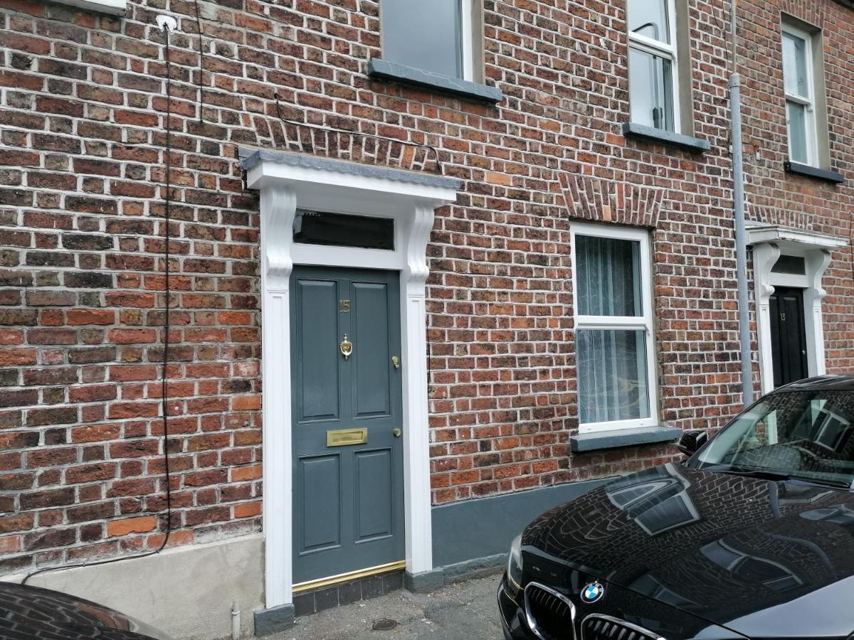 Stunning 3 Bedroom Townhouse In The Heart Of City Belfast Esterno foto
